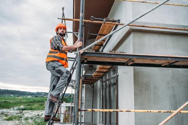 Discover the Best Tiny House Builder for Custom Homes